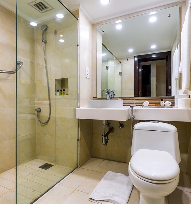 Royal Suite image 2