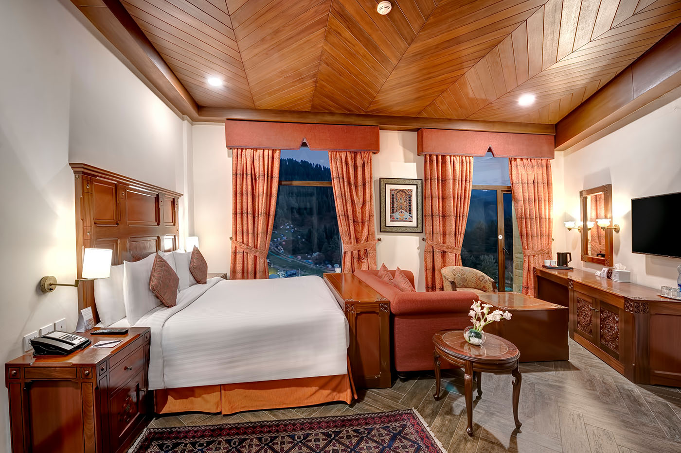 Executive Penthouse Suite image 3