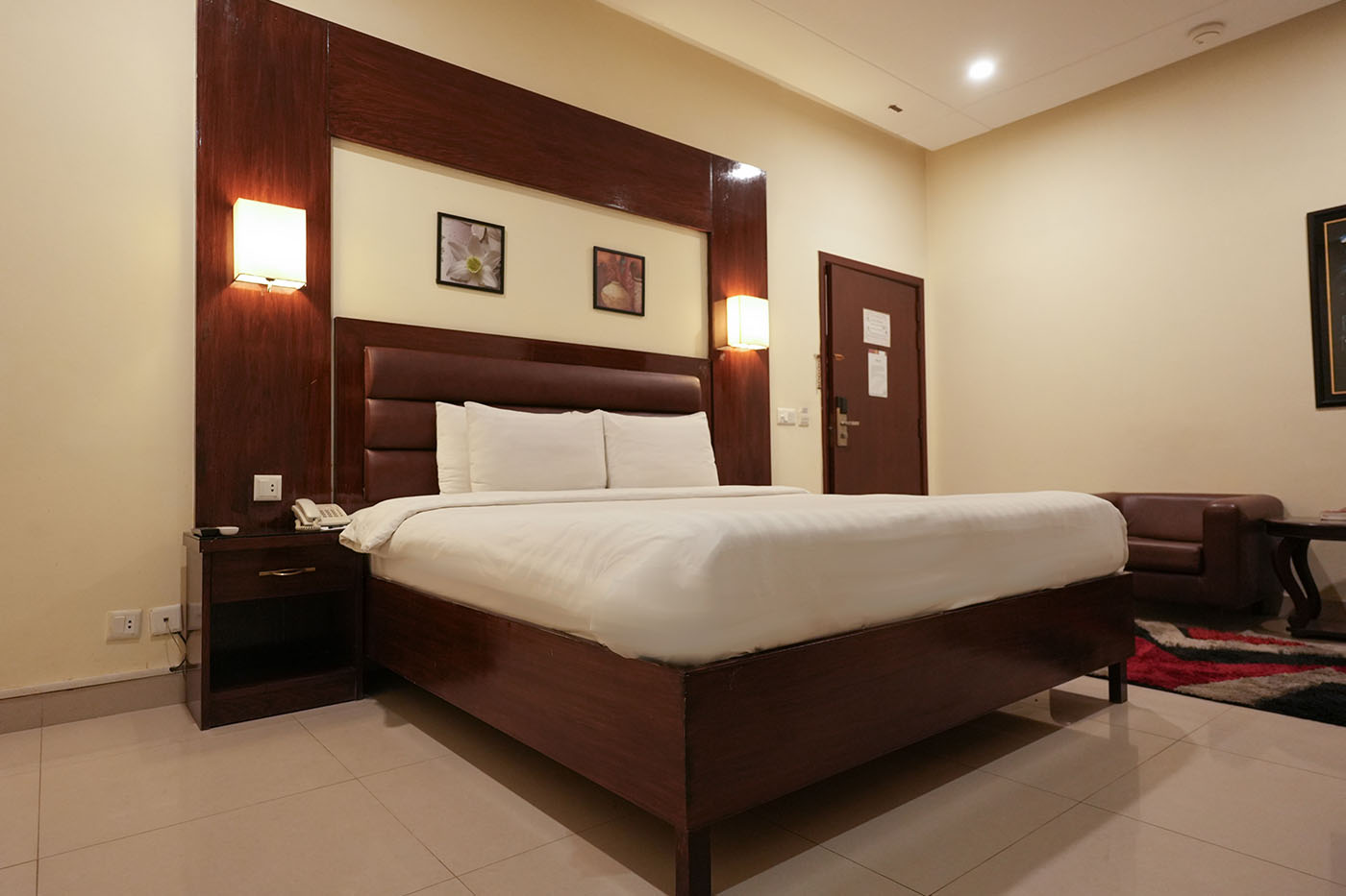 Deluxe King Room
