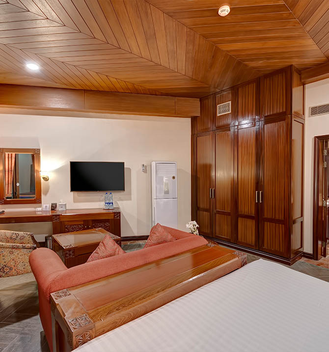 Executive Penthouse Suite