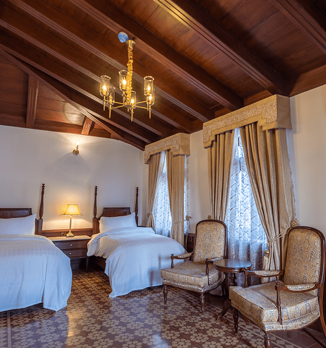 Family Suite Hashwani & Lakhani