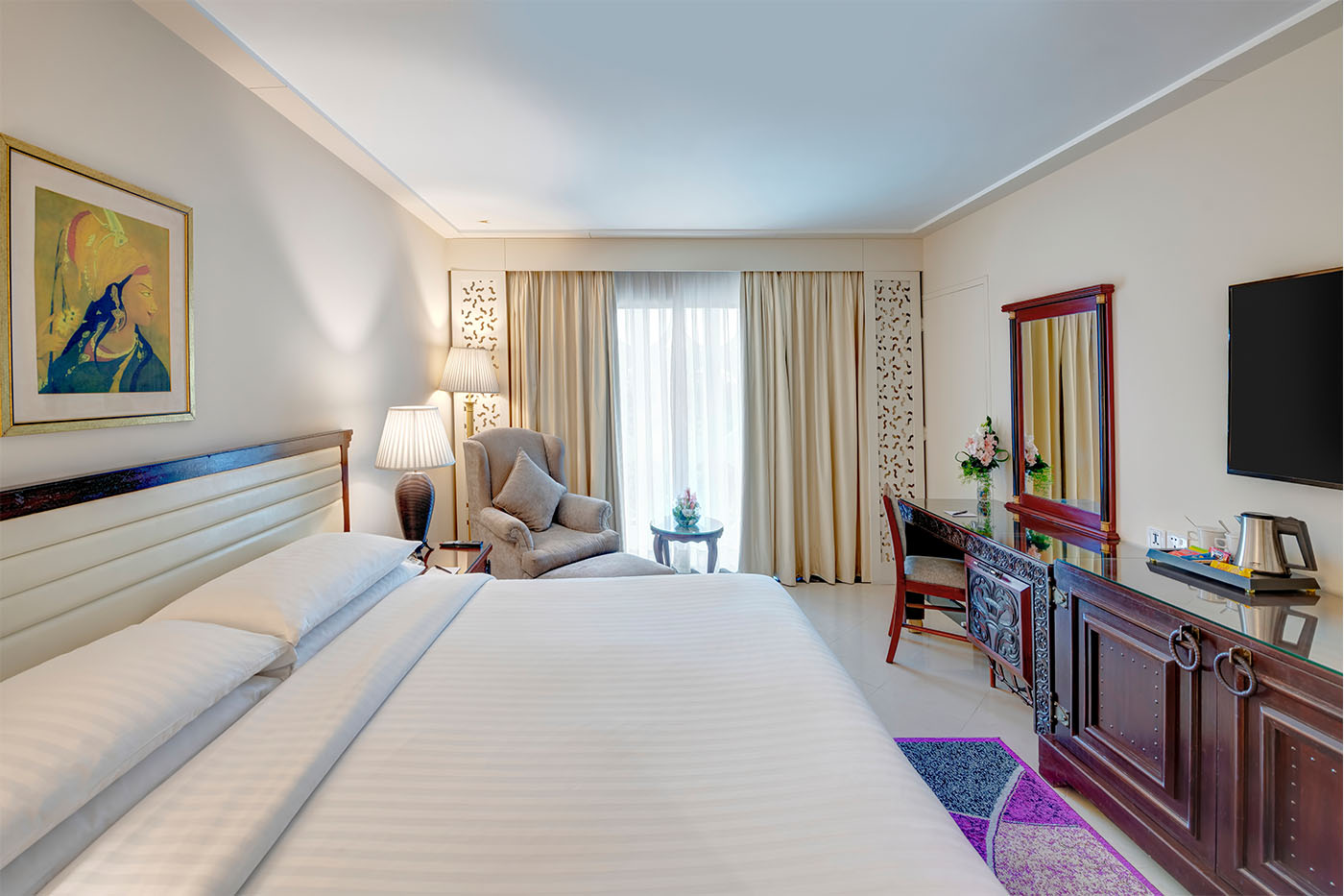 Royal Suite image 6